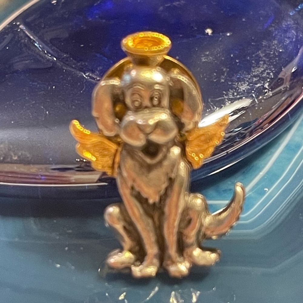 “Dog as an Angel”or “Dog in Heaven” Lapel Pin